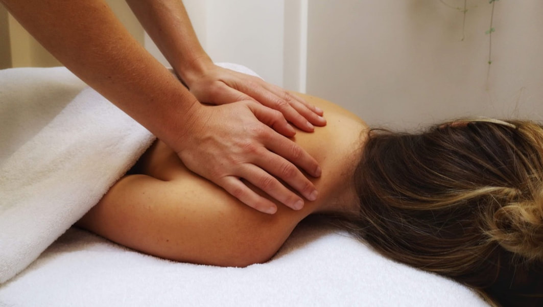Praktijk Jasmin Gheiman is een massagetherapie praktijk in het centrum en zuid-oost van Amsterdam. Massage Therapy ontspanning 
